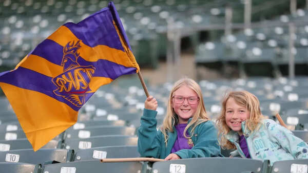 LAKR fans showing their support